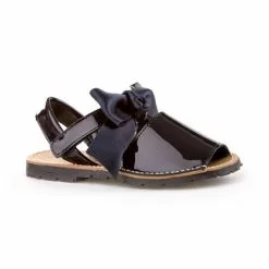 Abarcas Menorquinas Niña Piel Charol Lazo De Raso Velcro 206 Marino, De Angelitos -Venta de zapatos Tienda abarcas menorquinas nina piel charol lazo de raso velcro 206 marino de angelitos 2