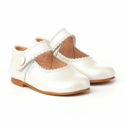 Merceditas Niña Piel Nacarada Velcro 1502 Beige, De Angelitos 1 Merceditas Niña Piel Nacarada Velcro 1502 Beige, De Angelitos