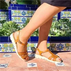 Sandalias Cuña Baja Mujer Piel Grabada Plantilla Acolchada Hebilla 22100 Cuero, De Blusandal -Venta de zapatos Tienda sandalias cuna baja mujer piel grabada plantilla acolchada hebilla 22100 cuero de blusandal 3