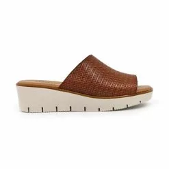 Zuecos Cuña Baja Mujer Piel Grabada Punta Abierta Plantilla Acolchada 22802 Cuero, De Blusandal